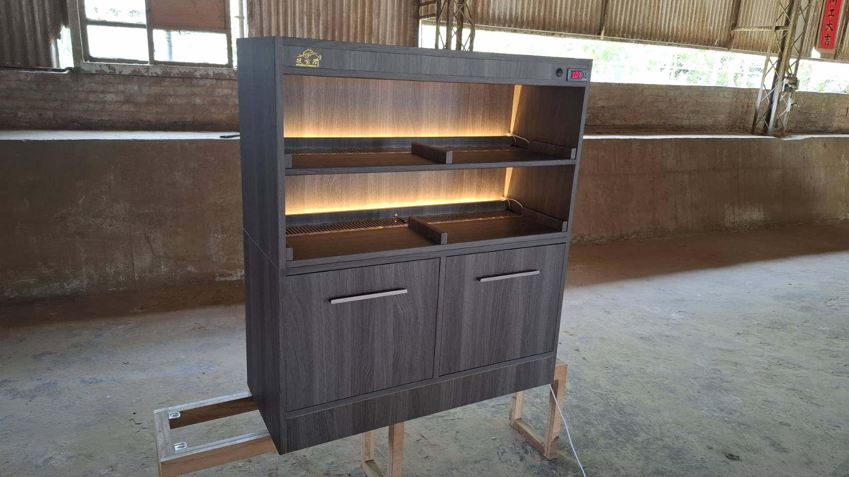玖宮閣手作工坊 — 客製化爬櫃